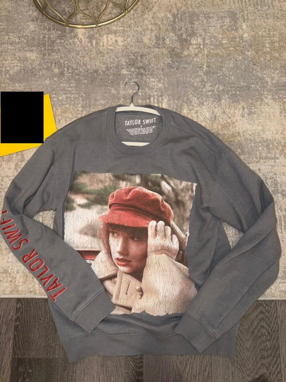 Taylor Swift Official Merch/ Red Taylor's Version Crewneck